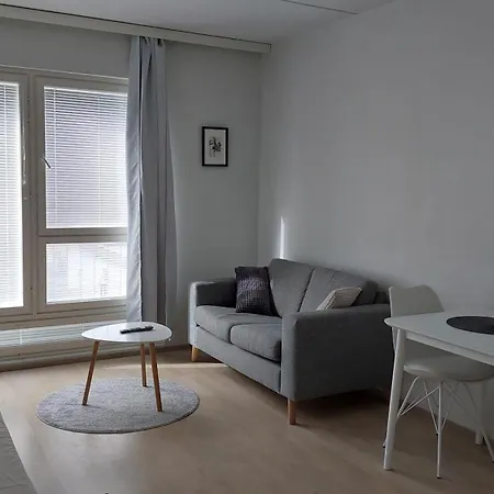 Apartmán Very Right Next To The Train Station And Free Parking Kotimaailma *