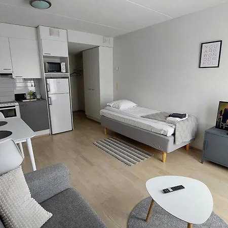 Apartmán Very Right Next To The Train Station And Free Parking Kotimaailma *